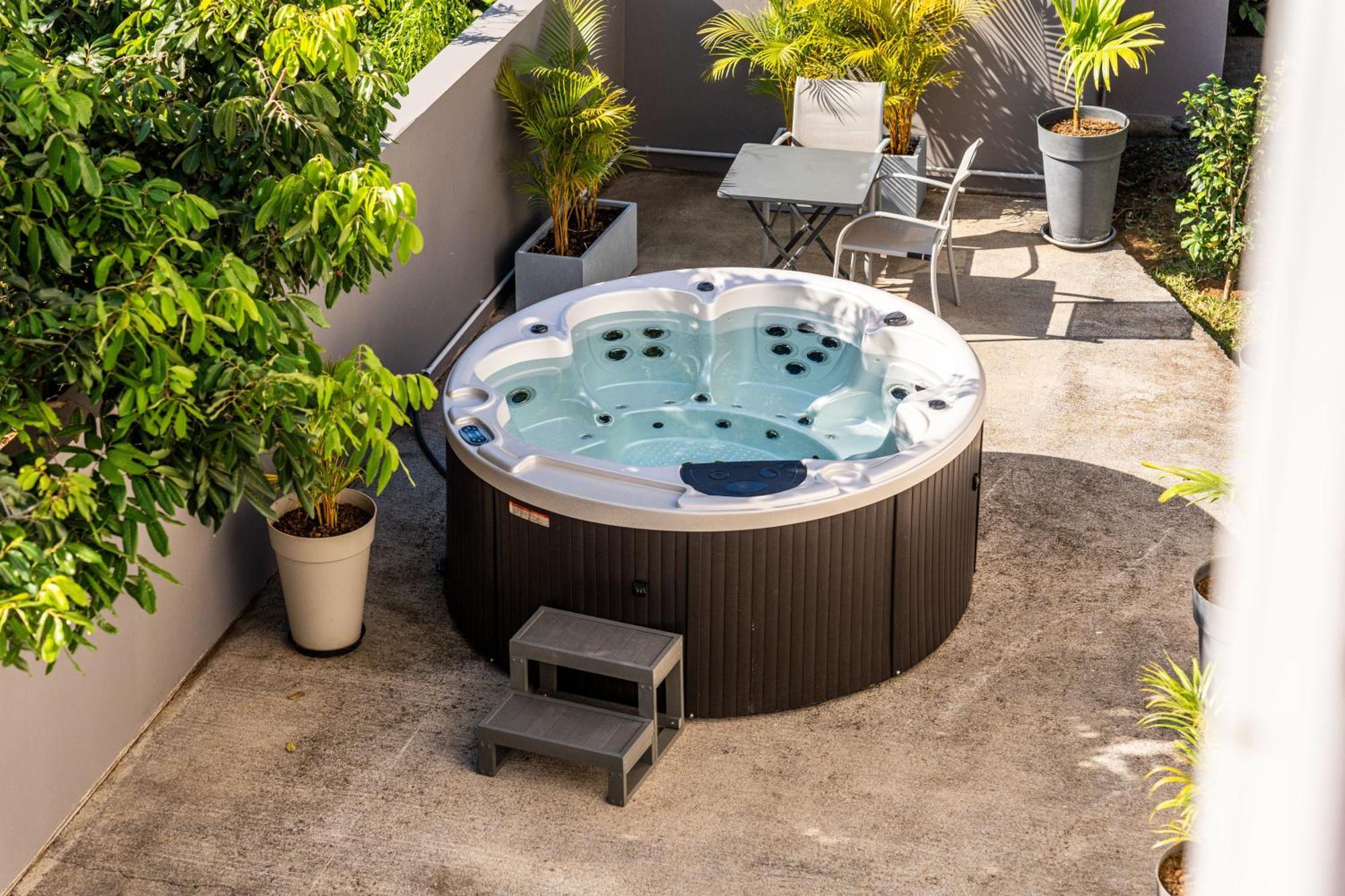 Villa Et Grand Jacuzzi Six Personnes, En Pleine Nature サン・ジョゼフ エクステリア 写真