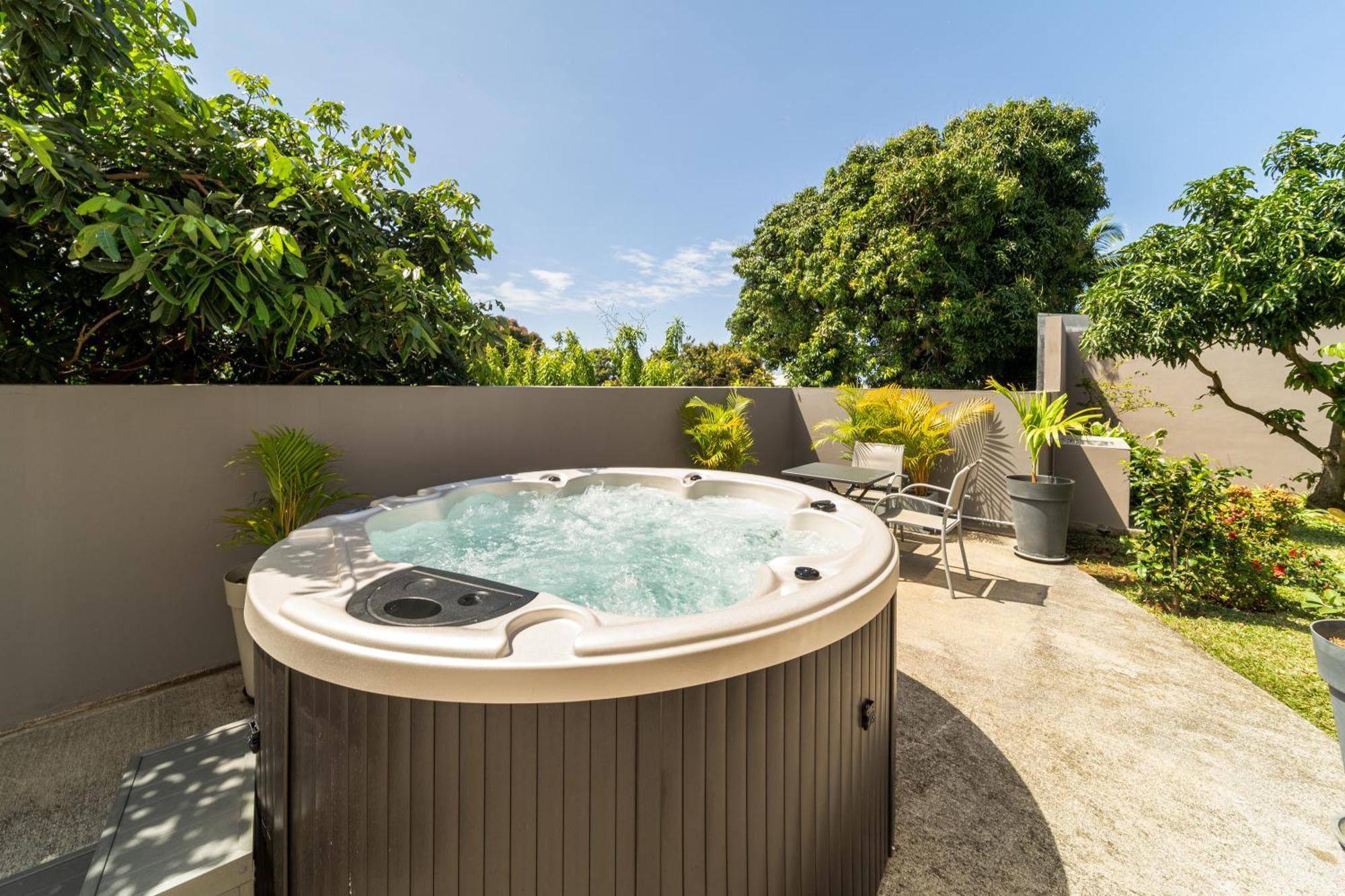 Villa Et Grand Jacuzzi Six Personnes, En Pleine Nature サン・ジョゼフ エクステリア 写真